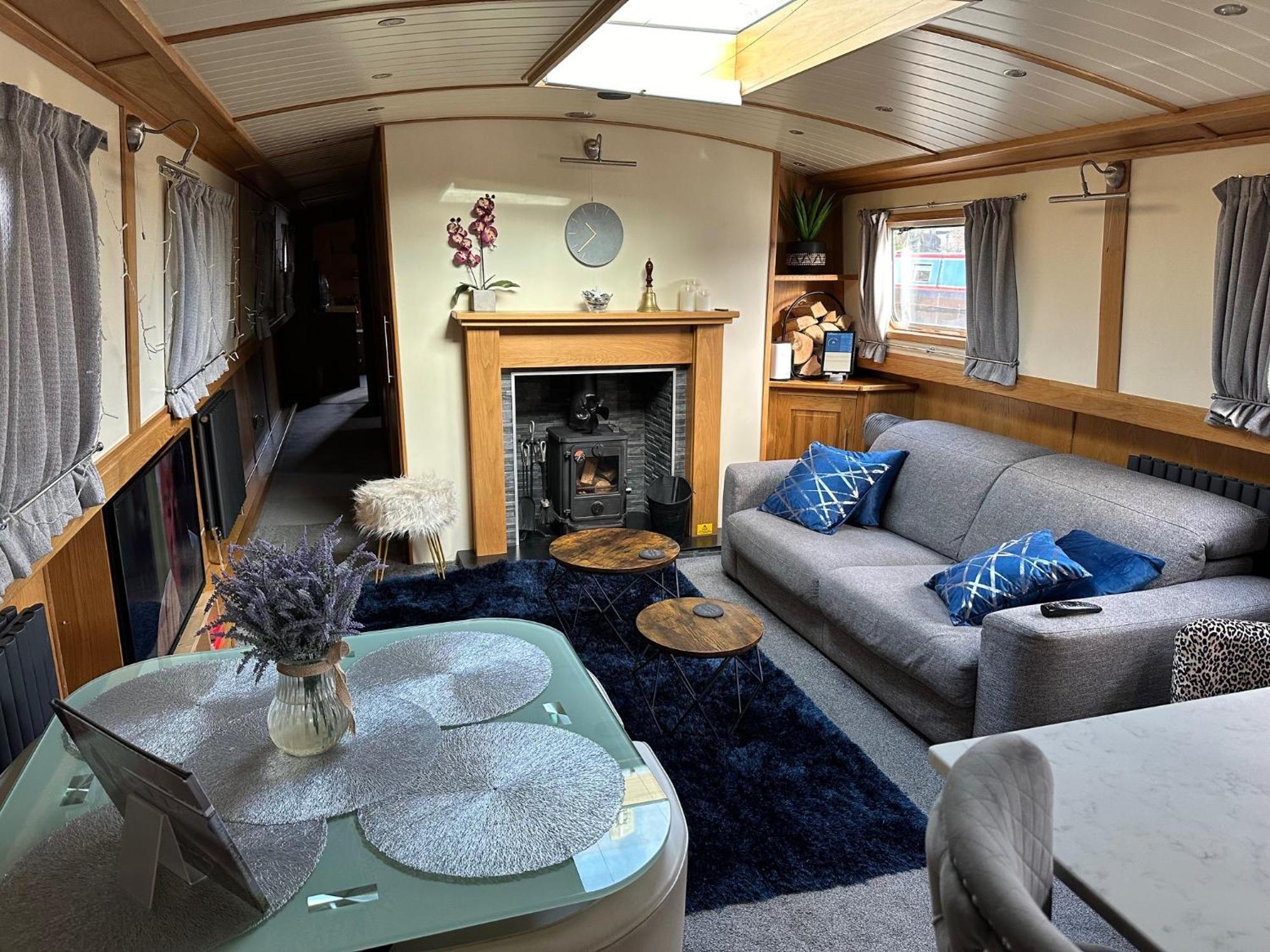 Luxury Boat - The Thistle Dream Uxbridge Dış mekan fotoğraf